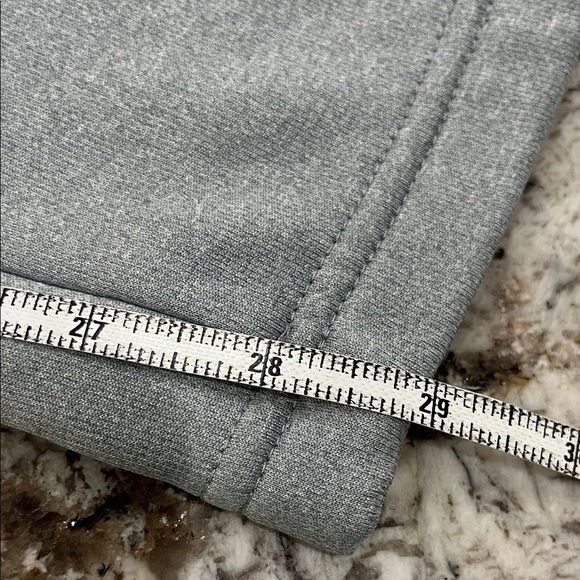 Under Armour Fleece Light Gray Sweatpants - Picture 8 of 8